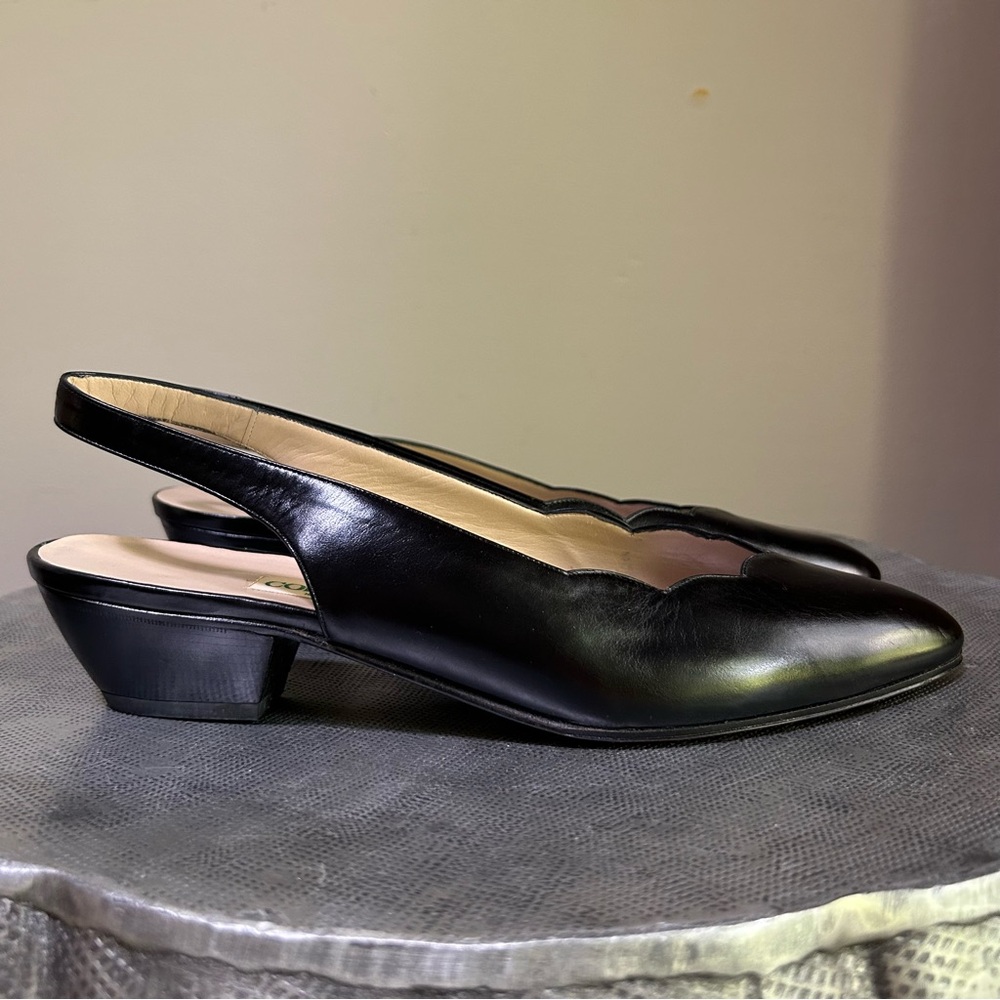 Cole Haan~Hand Made in Italy Black Scalloped Leather  Slingback Heels in size 41